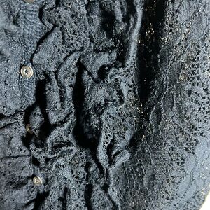 Hollister M Medium navy blue lace ruffles top